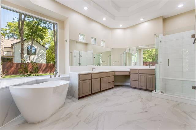 Building Photo - 2514 Maywood Ln