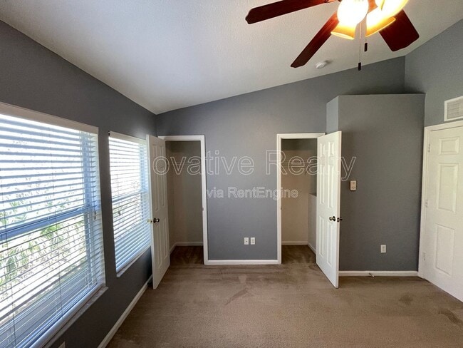 Building Photo - 720 Shropshire Loop