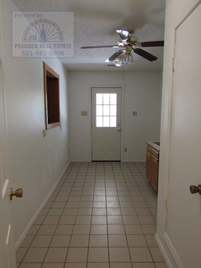 Building Photo - 42 Creekridge Cir