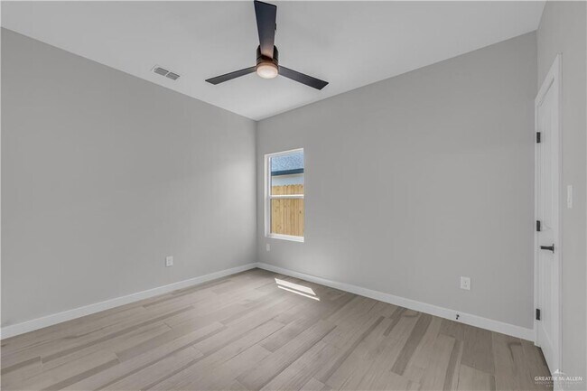 Building Photo - 11400 N 25th St