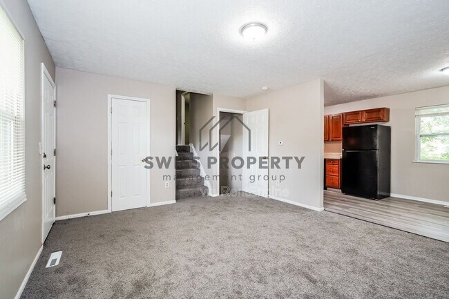 Building Photo - 5422 Everson Rd N