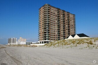 Building Photo - 9100 Beach