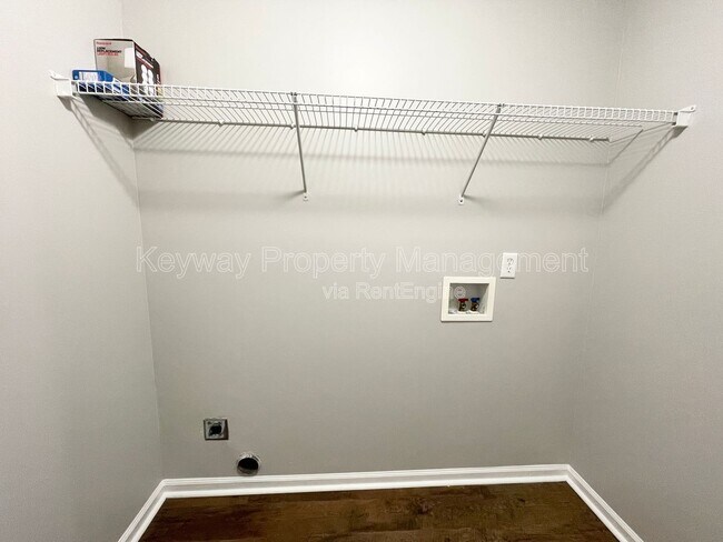 Building Photo - 1391 Watsonia Dr