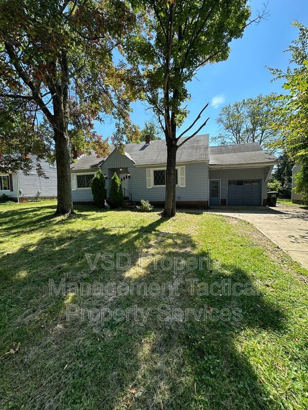 Primary Photo - 130 Palmetto Ave