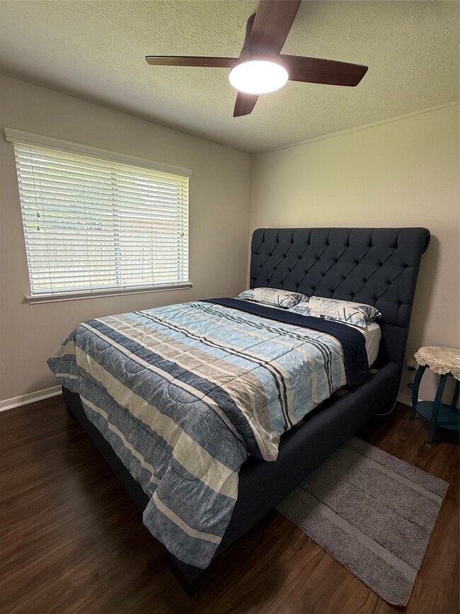 Building Photo - 11807 McKinney Falls Ct