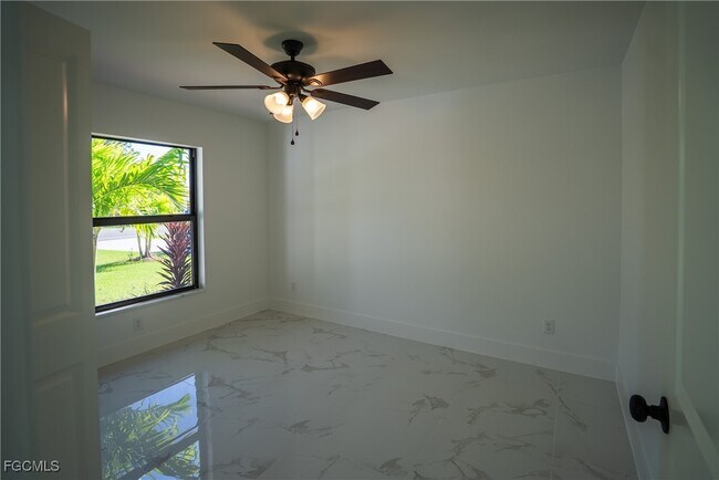 Building Photo - 4935 Leonard Blvd S