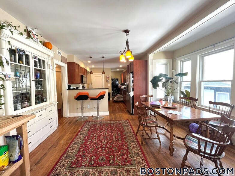 Building Photo - 7 Boulevard Terrace