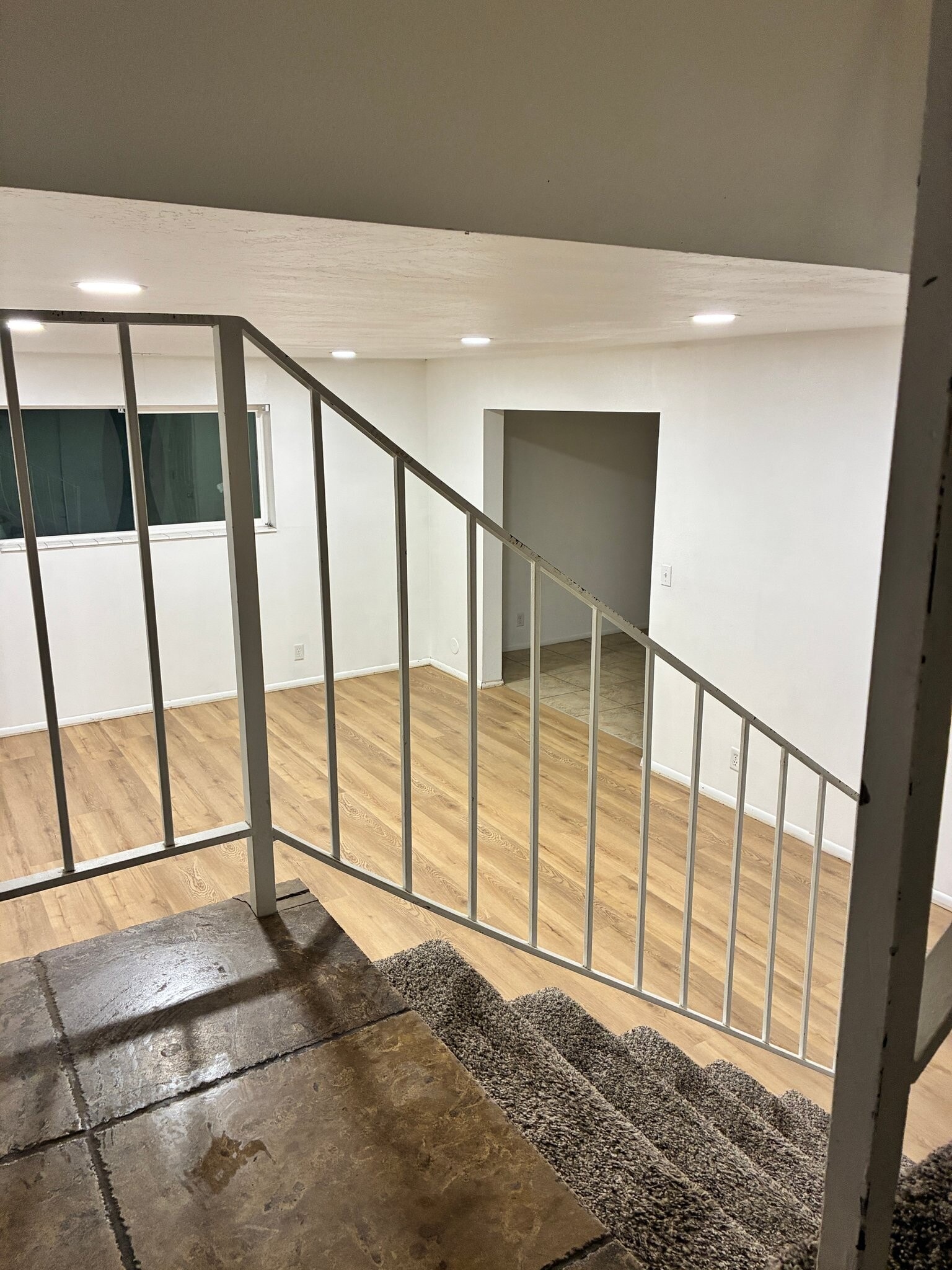 Building Photo - 1321 E 4200 S