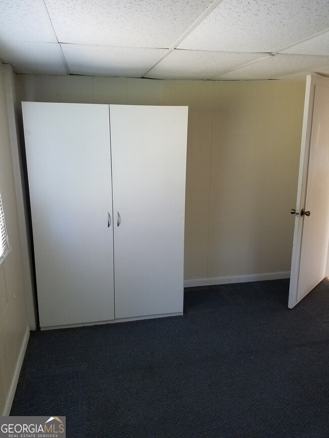 Building Photo - 7 David Dr