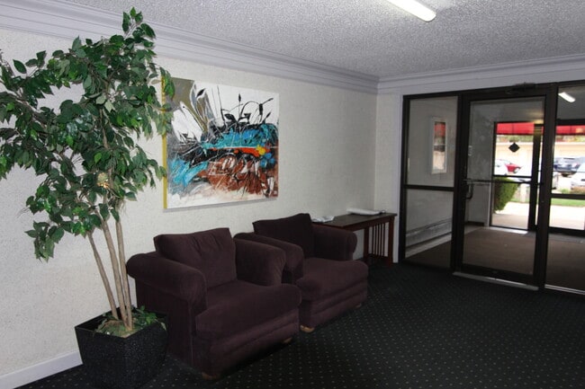 Building Photo - 960 Beau Dr