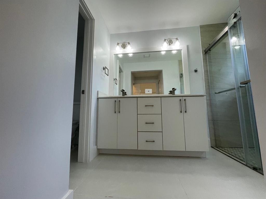 Building Photo - 1630 Zenith Way