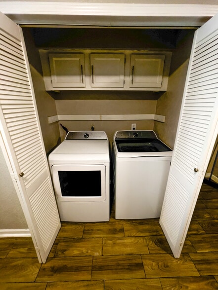 Washer/Dryer - 2148 Hazlitt Dr