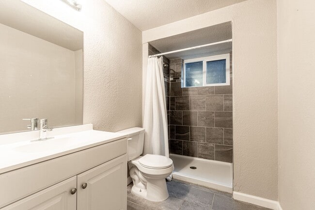 Building Photo - 4030 Baytown Dr