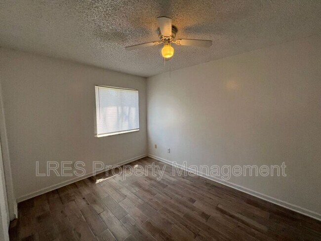 Building Photo - 5151 Picadilly Circus Ct