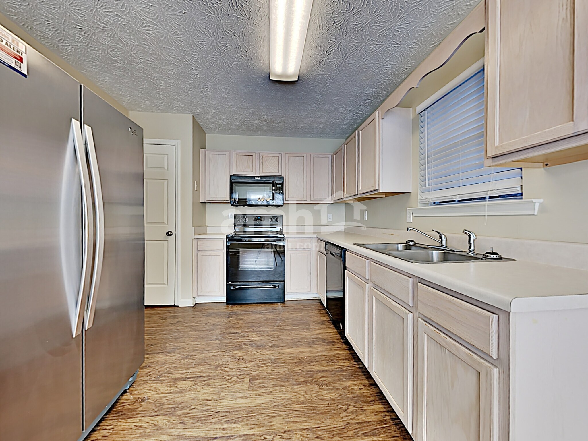 Building Photo - 201 Toulouse St