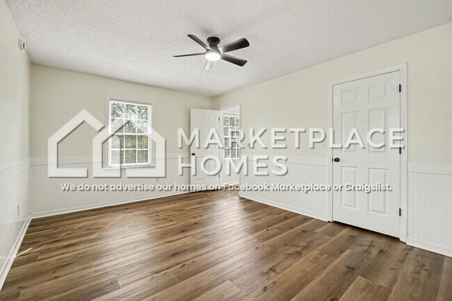 Building Photo - 4713 Shallow Ridge Rd NE