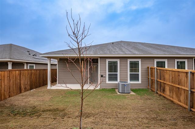 Building Photo - 645 Blackland dr
