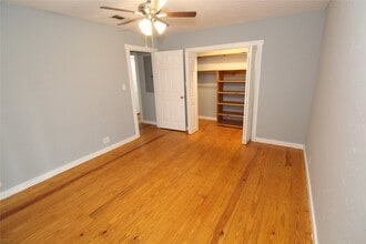 Building Photo - 15510 Cypress Garden Dr