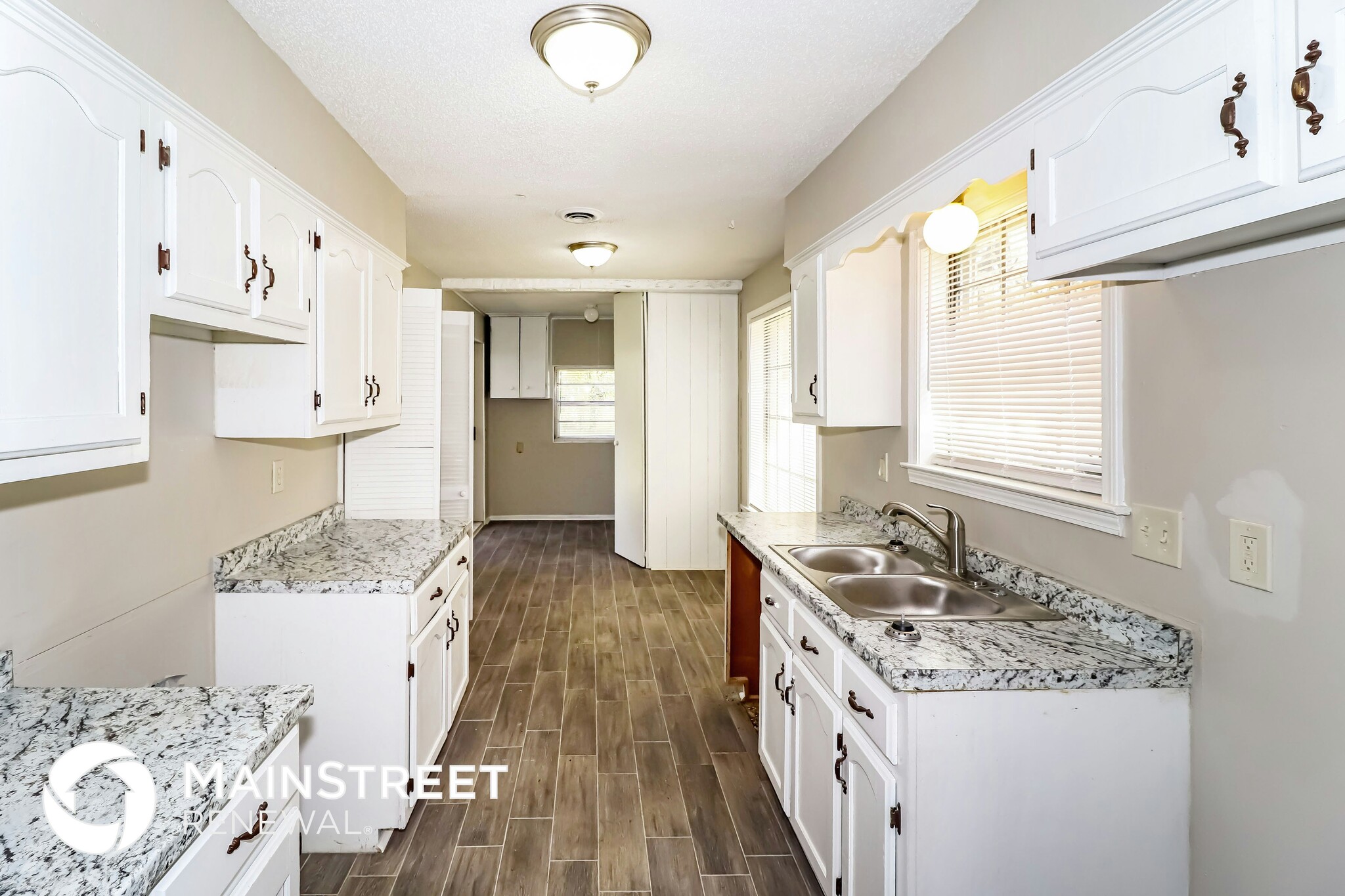 Building Photo - 4086 Battlefield Dr