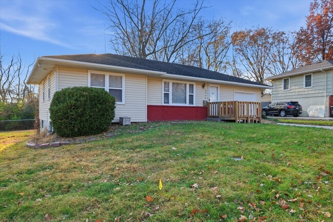 Building Photo - 4916 Crescent Ave