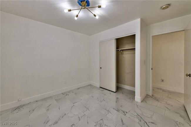 Building Photo - 1206 Sunfire Ave