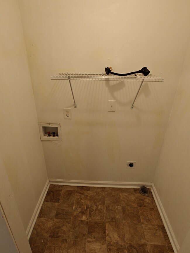 Building Photo - 11 Silver Spur Ct