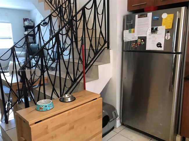 Building Photo - 421 NE 68th St