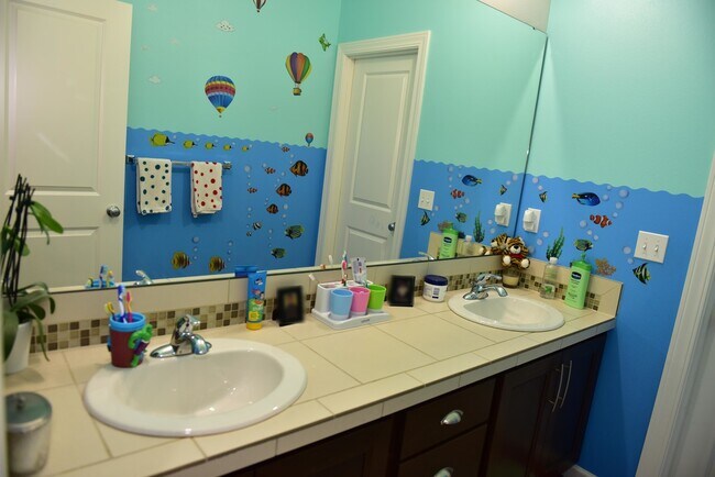 Building Photo - 19812 37th Dr SE