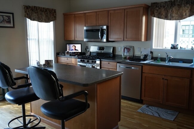 Building Photo - 37 Charnock St