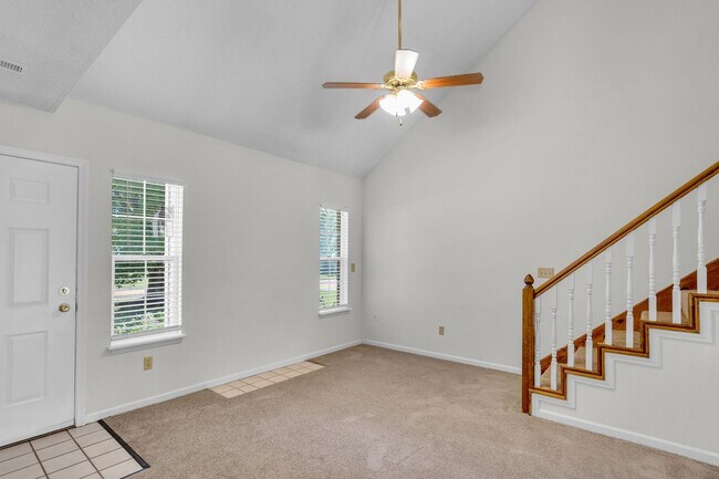 Building Photo - 4401-4403-4403 Cheryl Ct