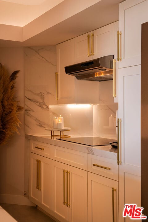 Building Photo - 13700 Marina Pointe Dr