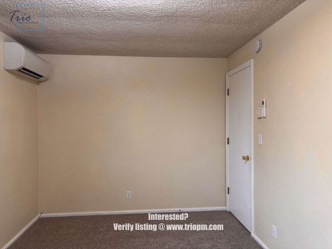 Building Photo - 1398 Corum Ave