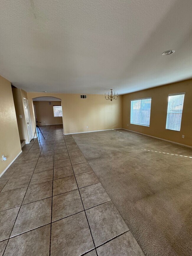 Building Photo - MOVE-IN SPECIAL!! Welcome to Your New Home...