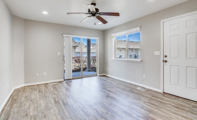 Building Photo - 467 S 2550 W