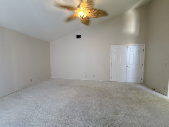 Building Photo - 7620 Marluna Ct