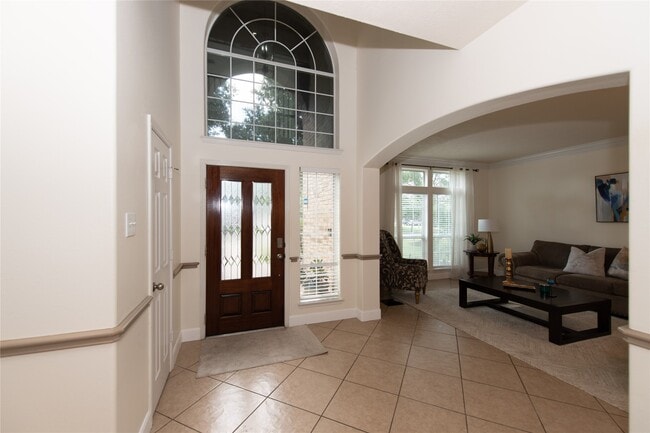 Building Photo - 1914 Lakeside Xing