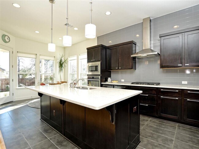 Building Photo - 4100 Rainy Creek Ln