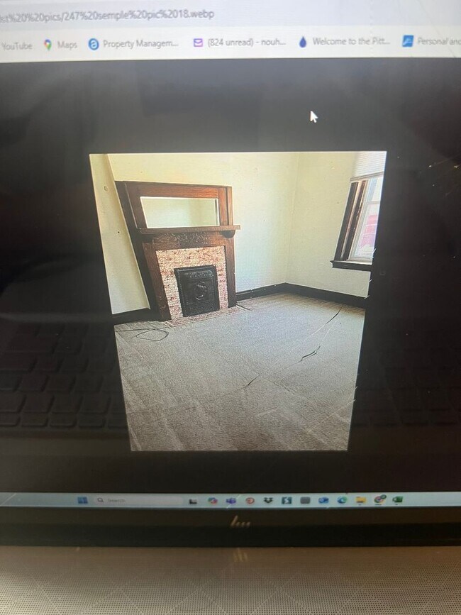 Building Photo - 4 bedroom town house 2 bathrooms