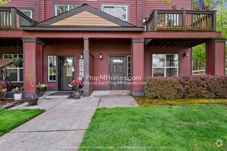 Building Photo - Charming and Convenient Condo in Sherwood ...