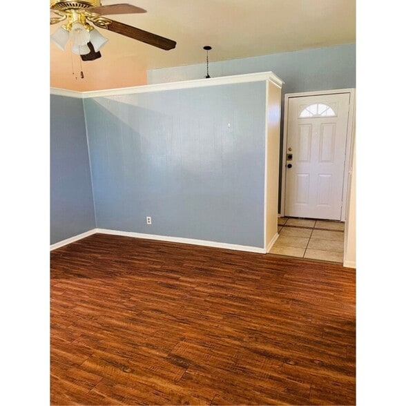 Living Room - 2915 Eagle Rdg