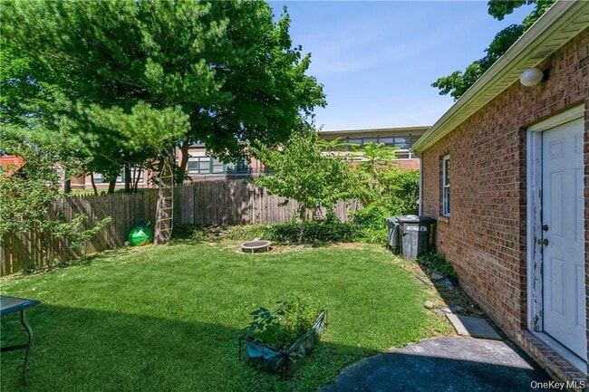 Building Photo - 39 Croydon Rd