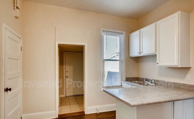 Building Photo - 4675 Columbine St
