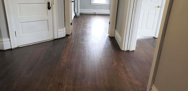 Hallway - 139 Lincoln Ave