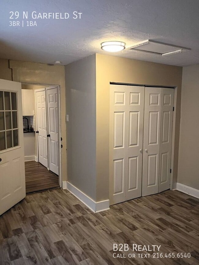 Building Photo - 29 N Garfield St