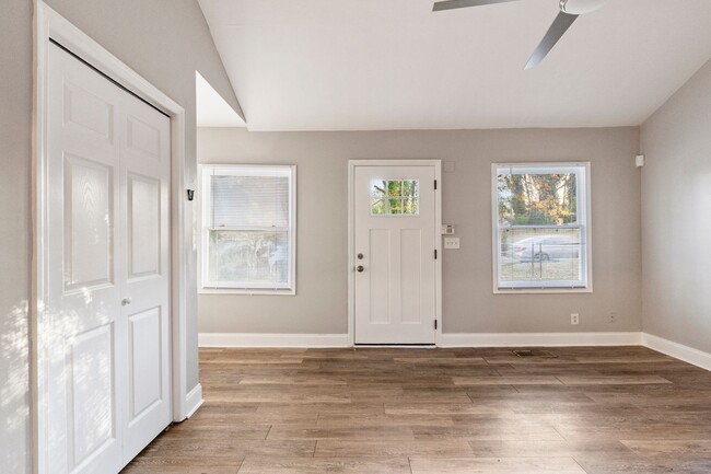 Building Photo - We Bringing Affordable Back - Intown Living - Voucher Approved!