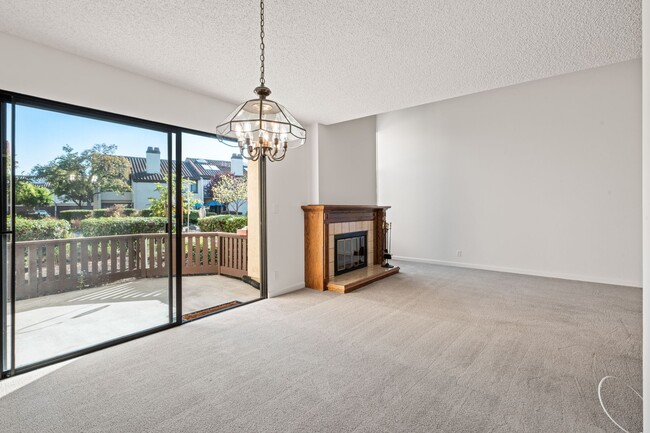 Building Photo - 14408 Outrigger Dr