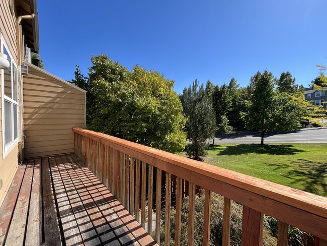 Building Photo - 13065 SW Seca Ct