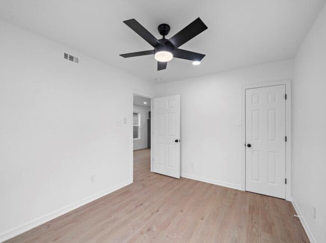 Building Photo - 3521 McIlhenny St