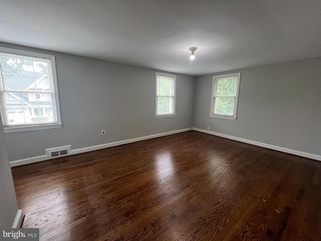 Building Photo - 5140 15th St N