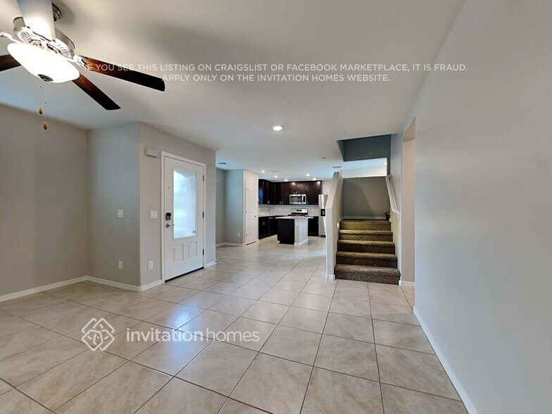 Building Photo - 8019 W Agora Ln